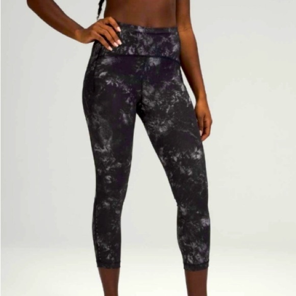 LULULEMON Swift Speed HR Crop 23" - Picture 1 of 8